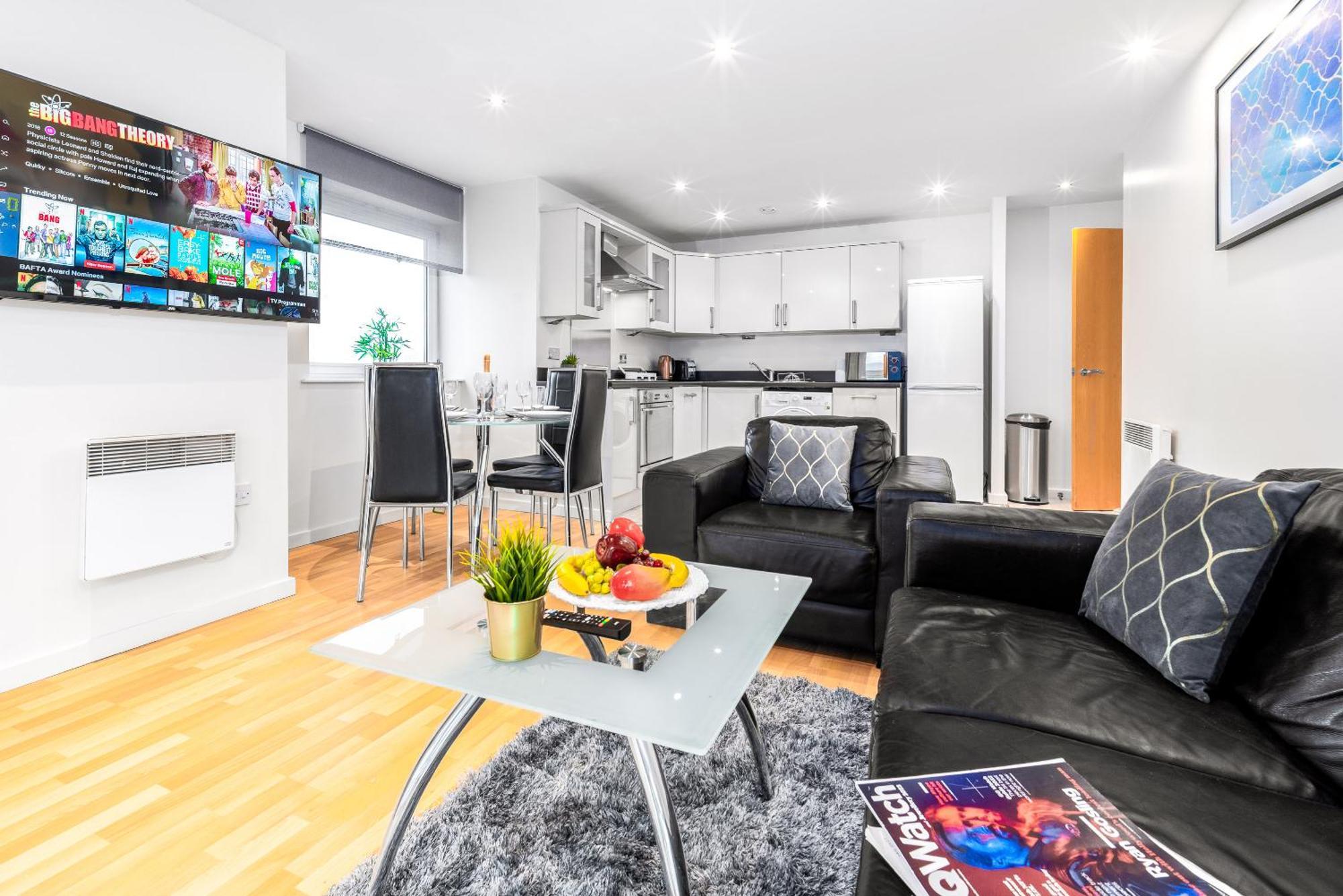 City Centre Apartment - 2 Bedroom - Secure Parking - Top Rated - 201M 버밍엄 외부 사진
