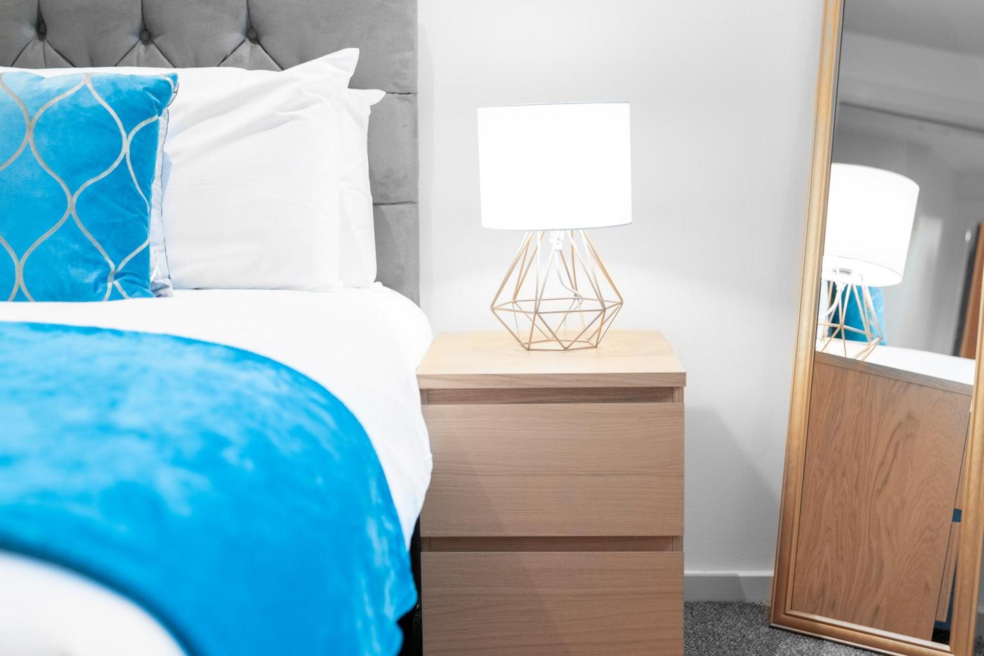 City Centre Apartment - 2 Bedroom - Secure Parking - Top Rated - 201M 버밍엄 외부 사진